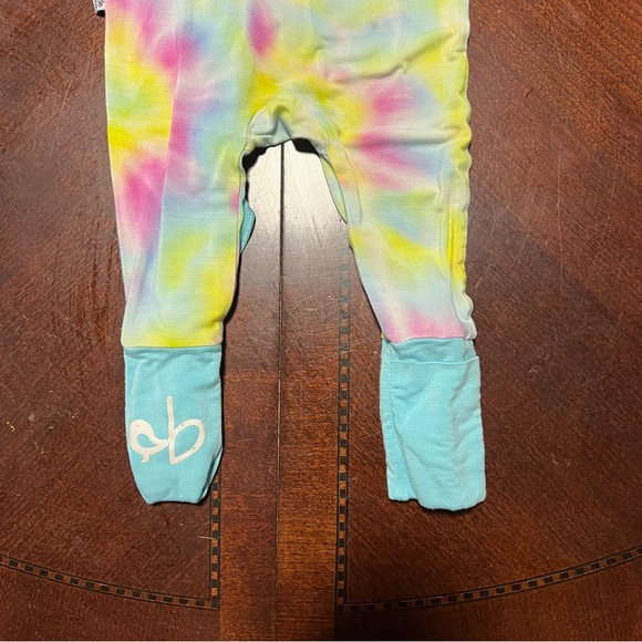 Twin Set of 2 Birdie Bean Tie Dye Convertible Footie Rompers PJ Playsuit Sz 0-3M - Picture 3 of 11